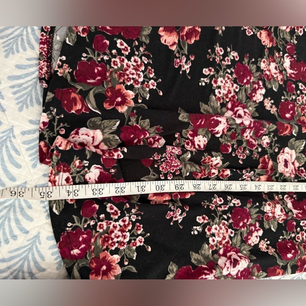 New B&B Boutique soft black floral dress Medium - Picture 16 of 16